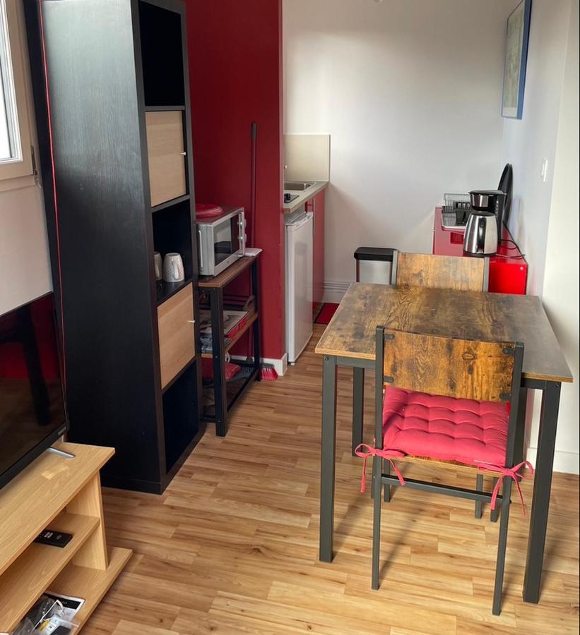 Joli Petit Studio 1 Menneval Luaran gambar